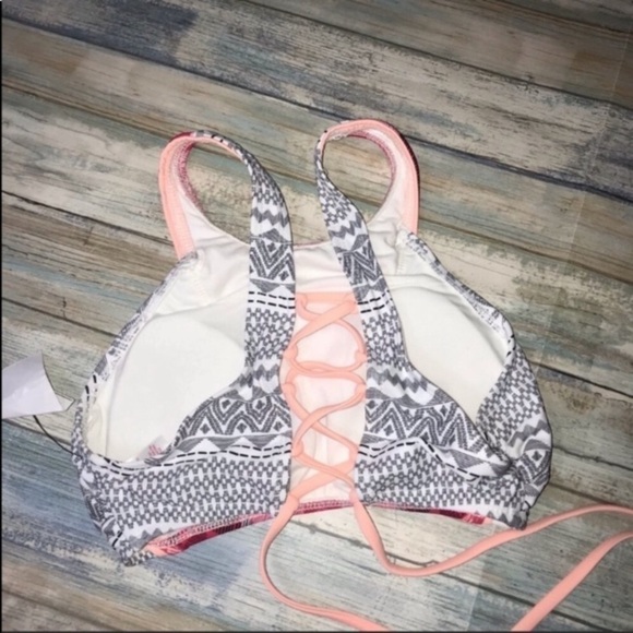 Xhilaration Halter Bikini Top - Picture 3 of 3